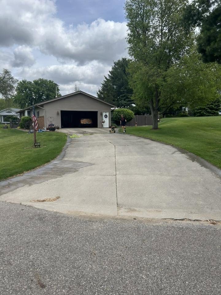 Pressure Washing by Pura